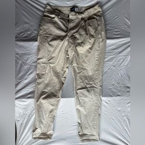 Old Navy Women’s Cream High Rise OG Straight Corduroy Pants